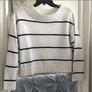 ✨H&M White & Black Striped Cropped Acrylic Sweater size S women’s ✨